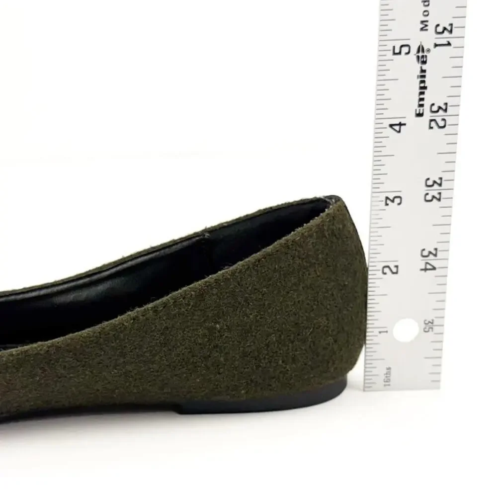 Rampage Safari Green Wool Strappy Button Pointed Toe Flats Sz 8.5 Comfort Trendy